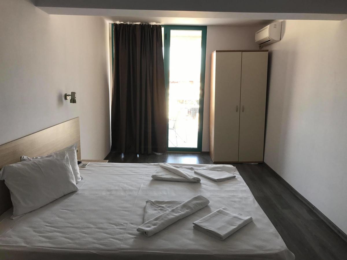 Hotel Largo Солнечный берег Экстерьер фото